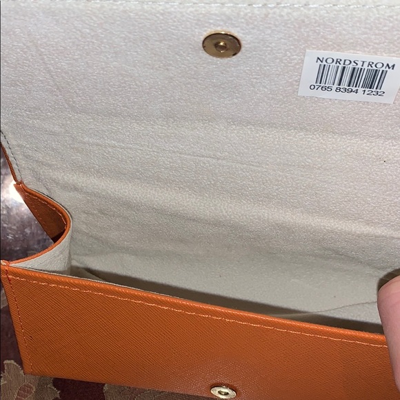 Tory burch eyeglass case - Picture 2 of 3